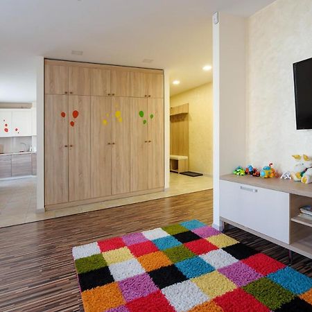 Colored Balloons - 3 Bedrooms, 3 Bathrooms, Equipped Large Apartments Lemberg Exterior foto